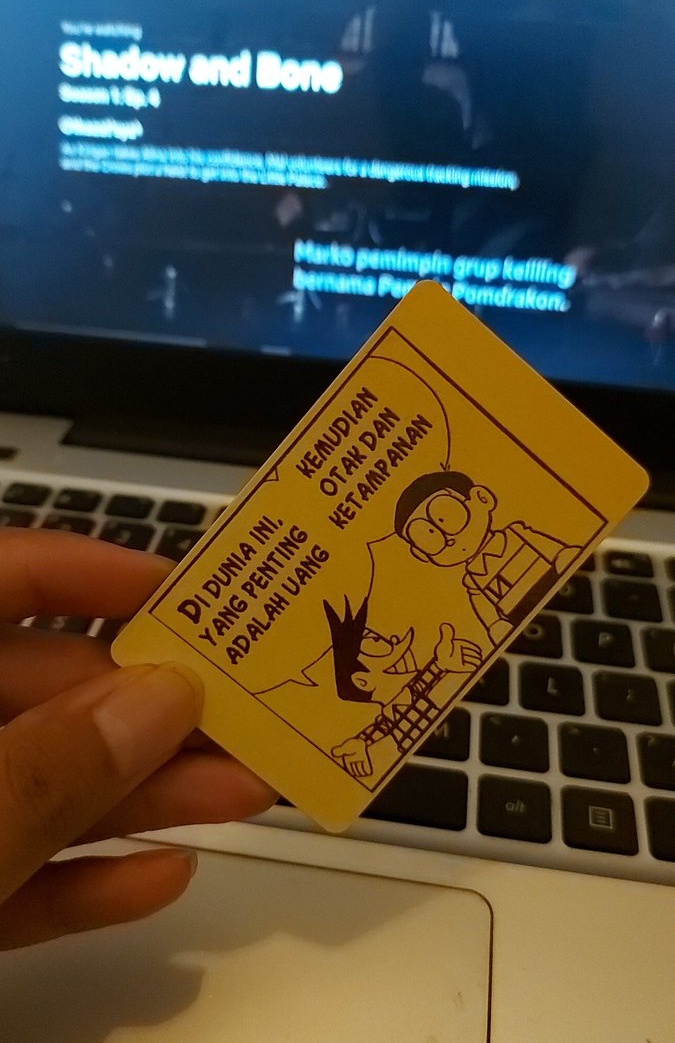 Desain lucu kartu ATM ini bikin cengar cengir sendiri